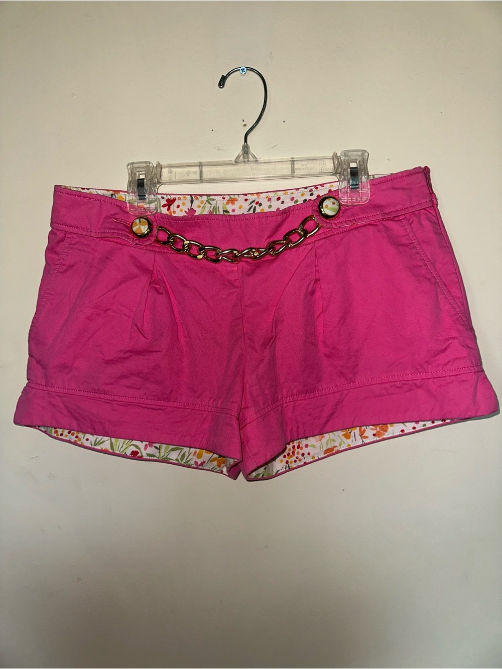 Dolce & Gabbana | Bright Pink Women's Chain-Accent Cotton Shorts